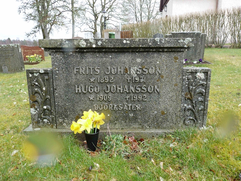 Grave number: JÄ 1   79