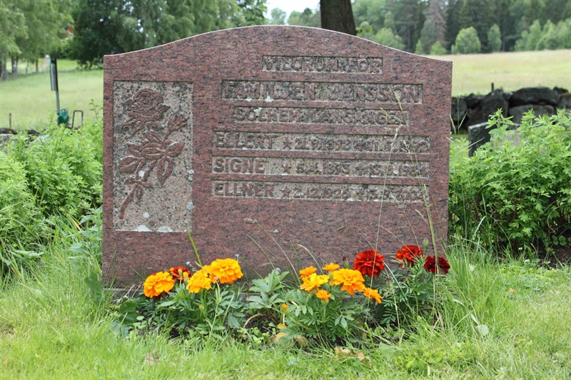 Grave number: GK MAGDA    69, 70, 71