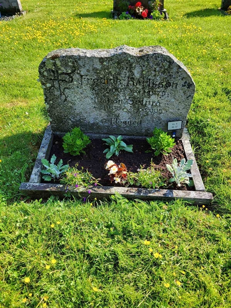 Grave number: kö 01 08    66-67