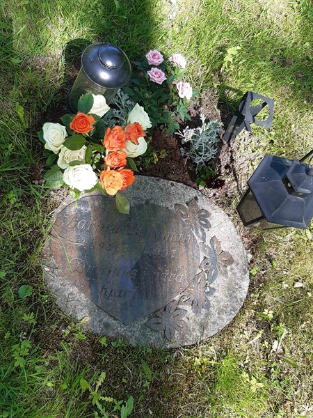 Grave number: KA 16    23