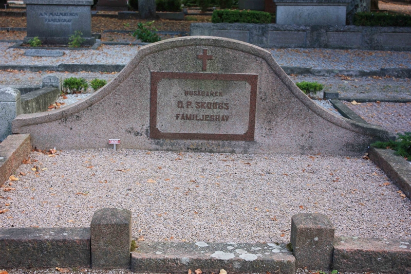 Grave number: Ö 18i   105, 106