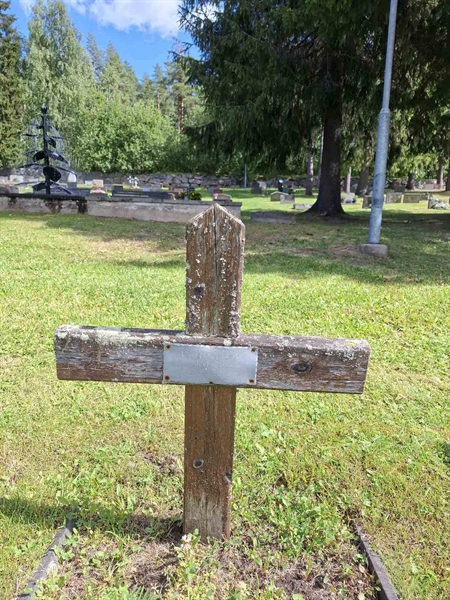 Grave number: 001 2   710