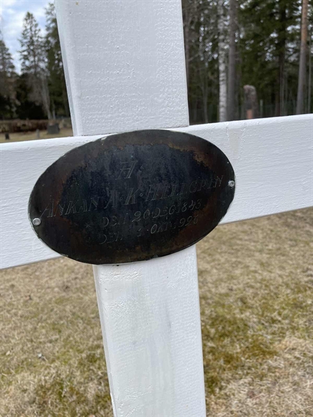Grave number: R 3    68-E