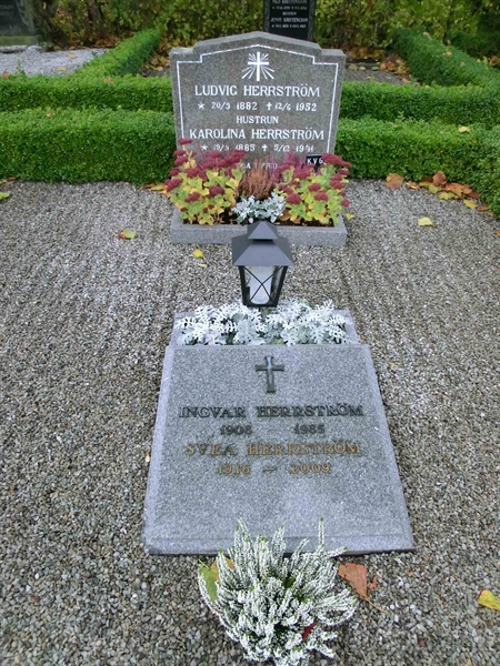 Grave number: ÄS 05    013