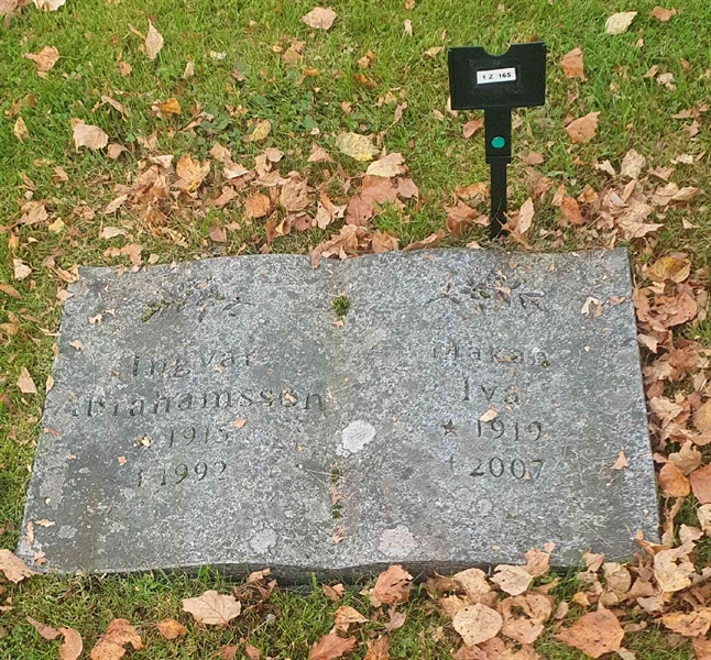 Gravnummer: 1 Z   165