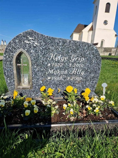 Grave number: 501 14 2678-2679