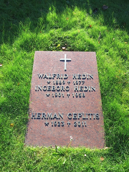 Grave number: HÖB 55    13