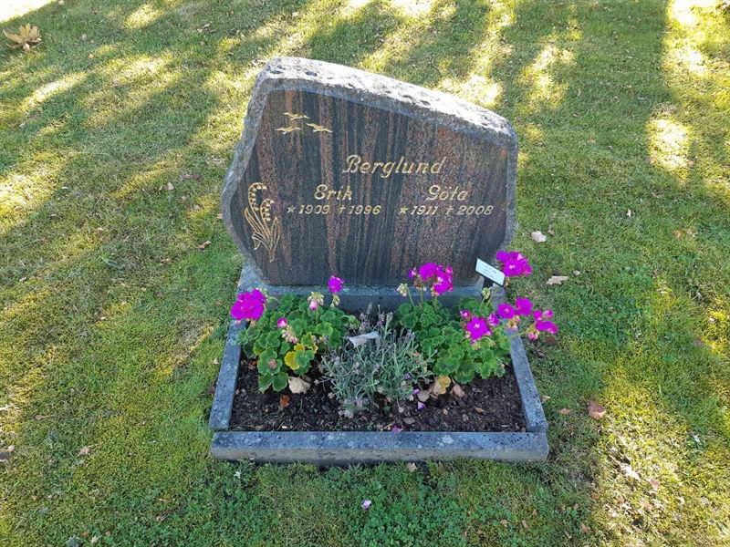 Grave number: Fr 7   444