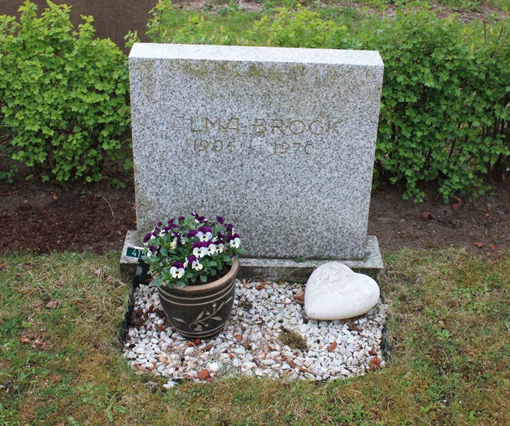 Grave number: Ö U06    32
