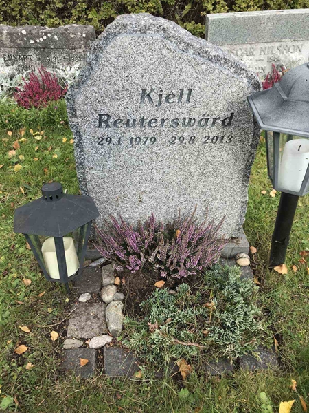 Grave number: ÅR U1    73