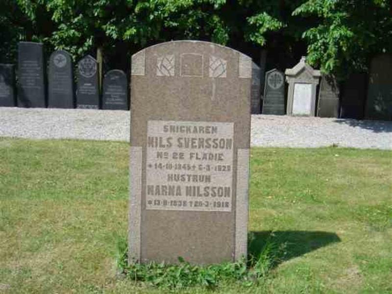 Grave number: FLÄ A    18