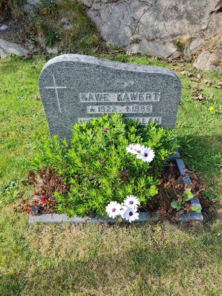 Grave number: F 0    38