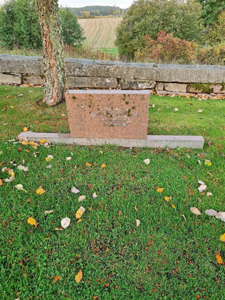 Grave number: KG 09   825, 826