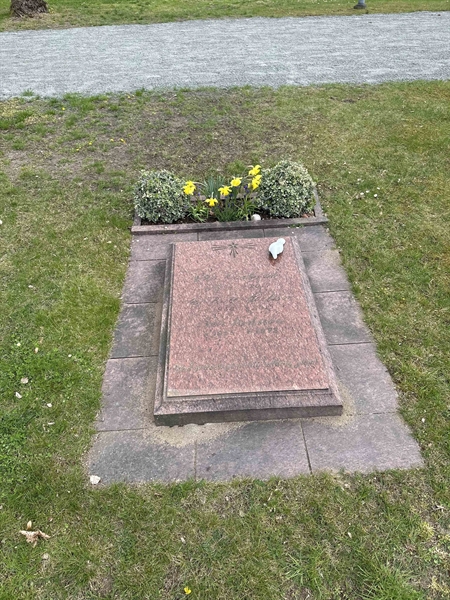 Gravnummer: EN G    17, 19, 21