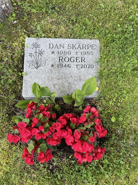 Grave number: R 5    10