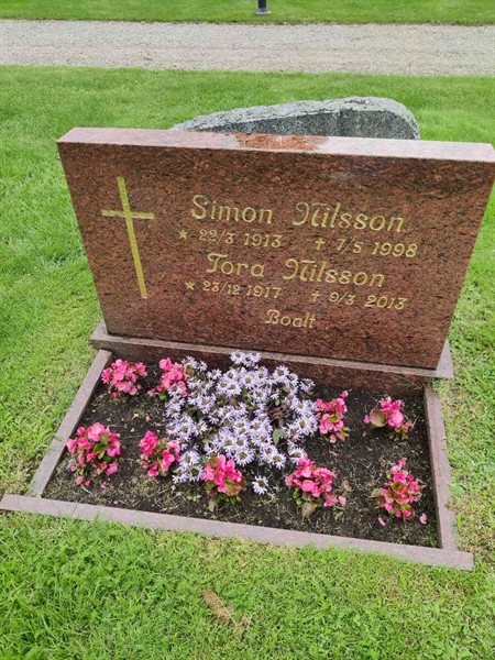 Grave number: VK K   351, 352