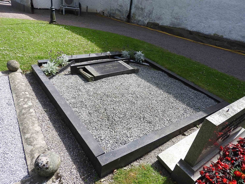 Hautatunnus: BRO 1   122