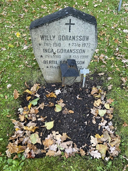 Grave number: 1 H   502