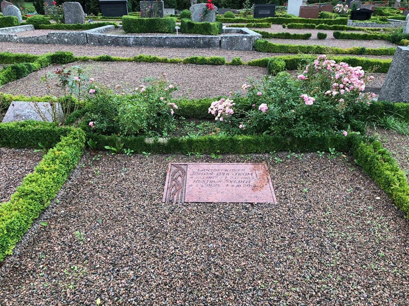 Grave number: Kå 26    10, 11