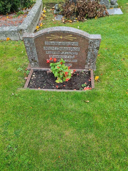 Grave number: KG 09   795, 796