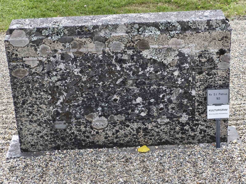 Grave number: GR PT 163