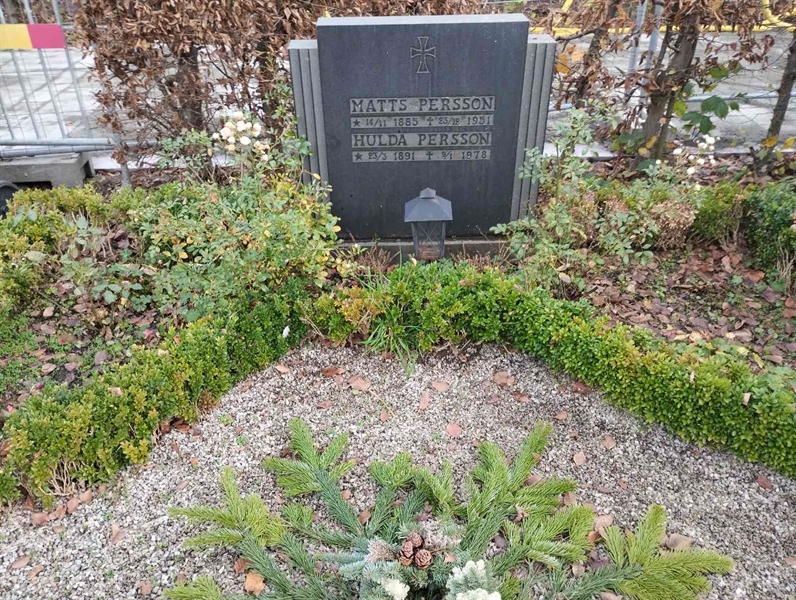 Grave number: Ö 31y    17a, 17b, 17c