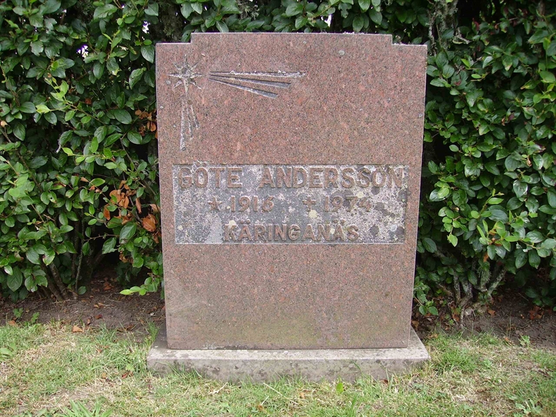 Grave number: 2 H   105