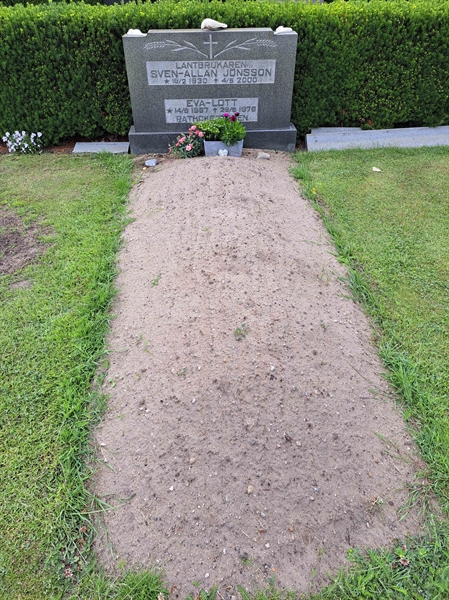 Grave number: NY A   180, 181, 182