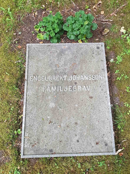 Grave number: 01  2526