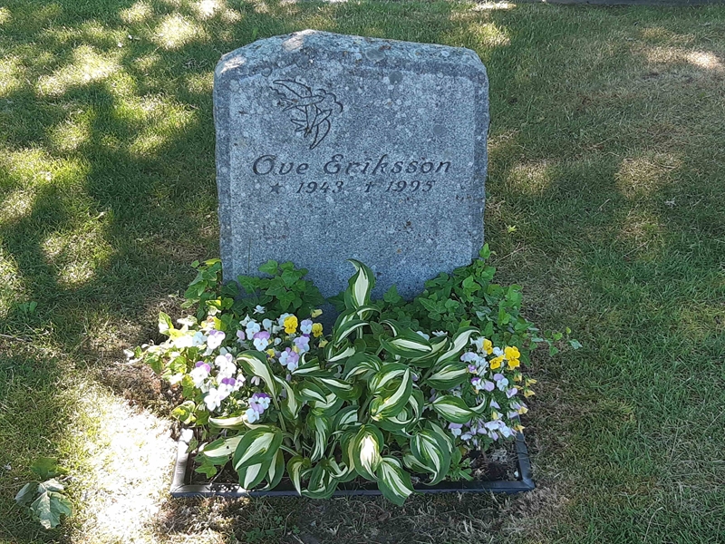 Grave number: JÄ 13   123