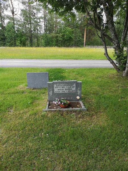 Gravnummer: NK 08     4