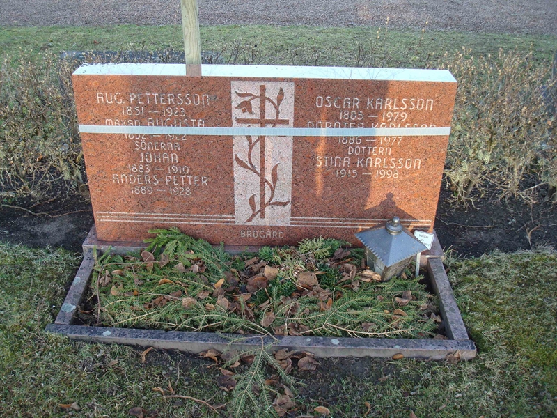 Grave number: KU 01    54, 55