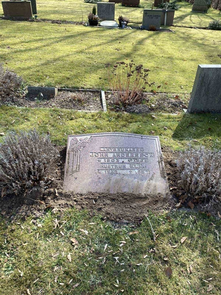 Grave number: RK A1     3, 4