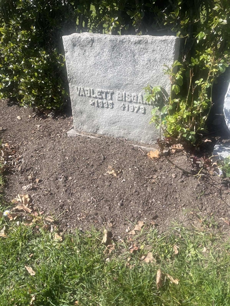 Grave number: 1 3 F1 180