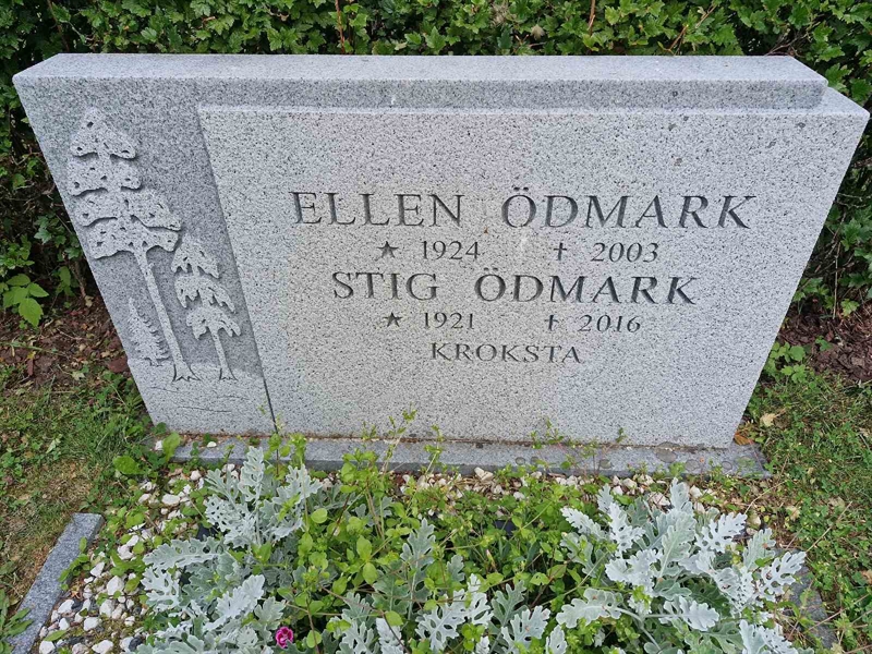 Grave number: AK E  7601-7602