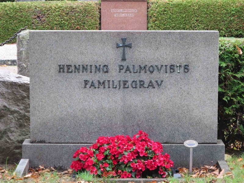 Grave number: HÖB 6   165
