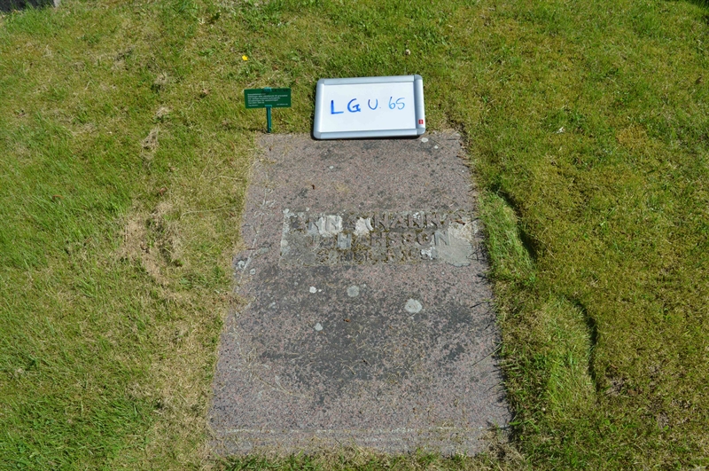 Grave number: LG U    65