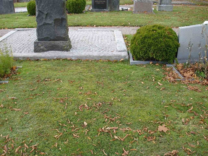 Grave number: FN O    26, 27