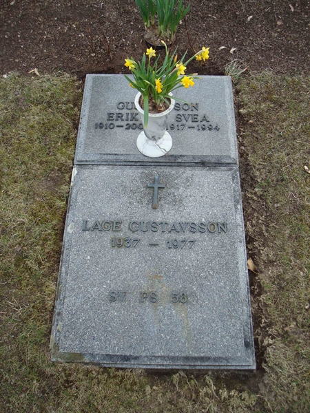 Grave number: KU 10    30, 31