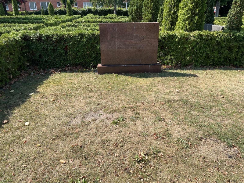 Grave number: NK VI    46