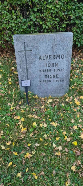 Grave number: M 12   14