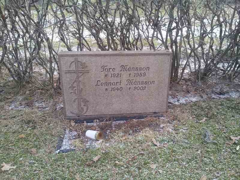 Grave number: 1 KV.3   156-157
