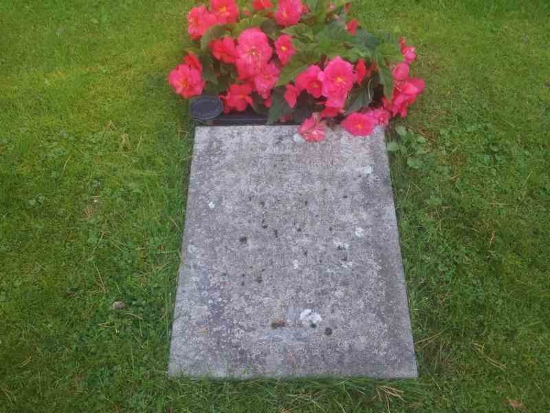 Grave number: 1 KV.2 1     5
