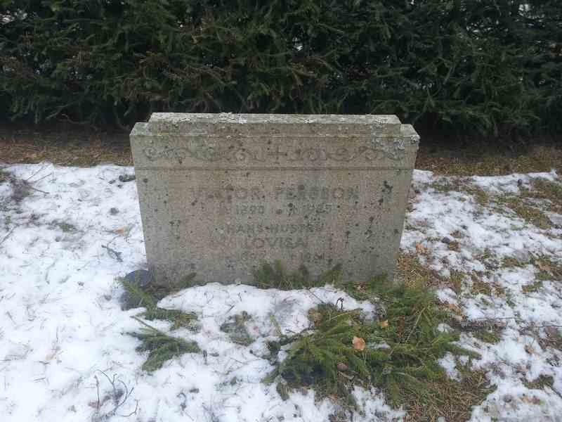 Grave number: 1 KV.6     8-9