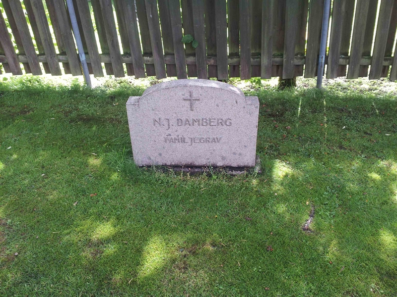 Grave number: 1 NA     6