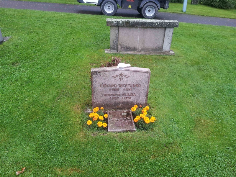 Grave number: 1 GL13     7