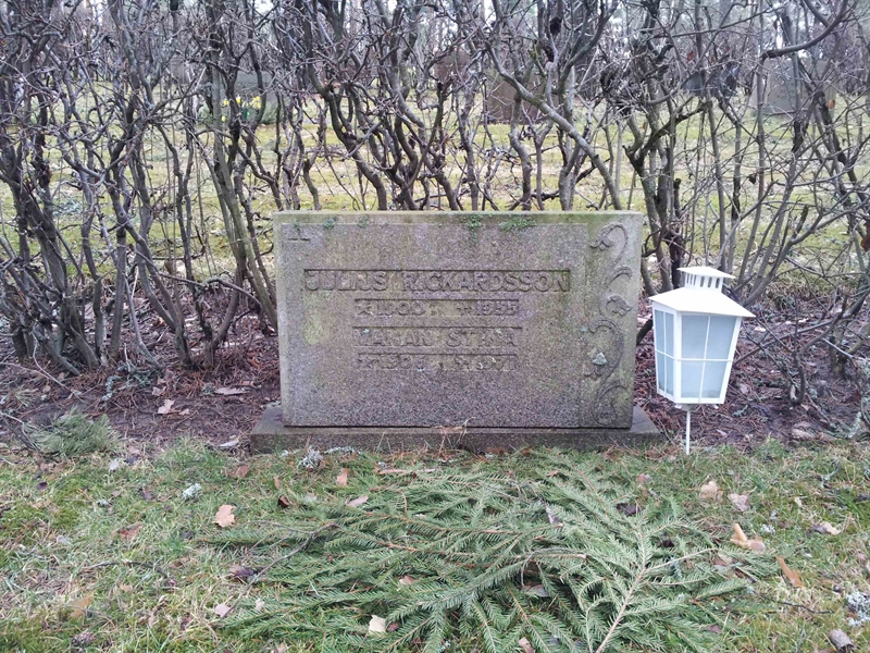 Grave number: 1 KV.3    85-86