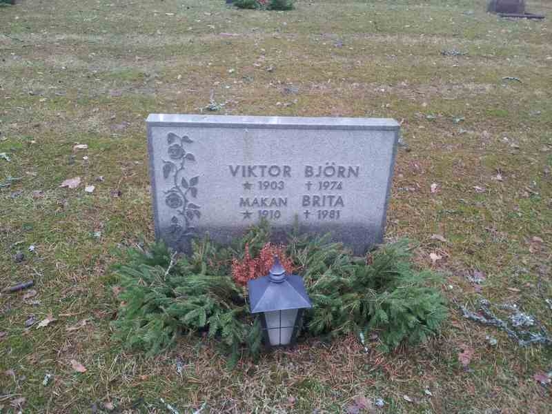 Grave number: 1 KV.4 1    29-30