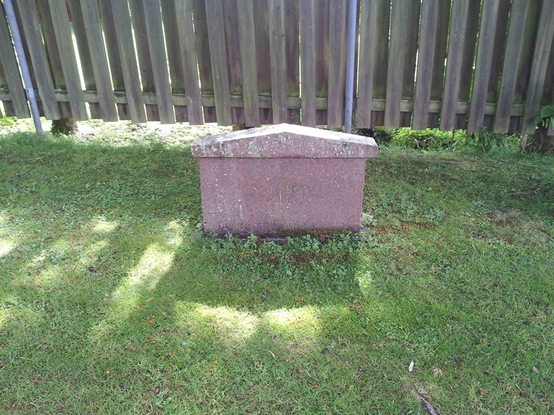 Grave number: 1 NA     5