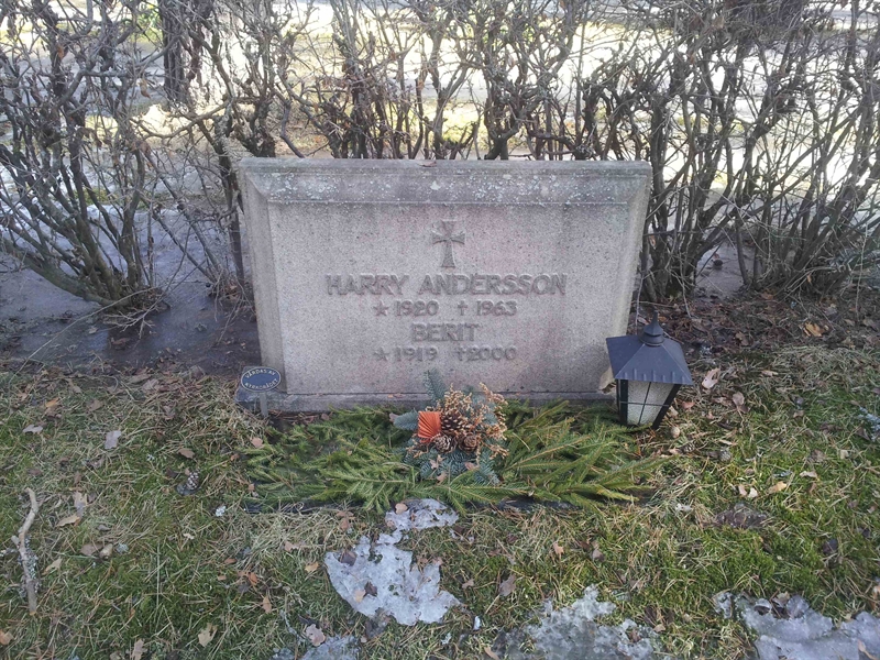 Grave number: 1 KV.7    13-14